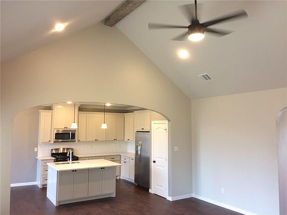 3rd image of 1408 Alford Dr