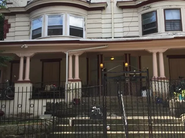 1108 S 47th St APT A4, Philadelphia, PA 19143