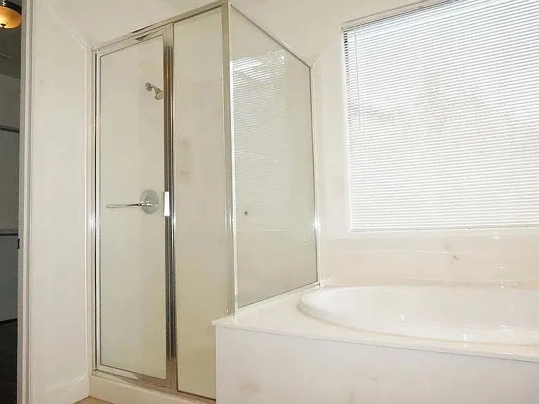 1354 Sabatina St — Photo 15