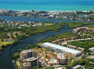 5531 Cannes Cir APT 804, Sarasota, FL 34231