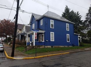 377 Pennsylvania Ave, Rochester, PA 15074