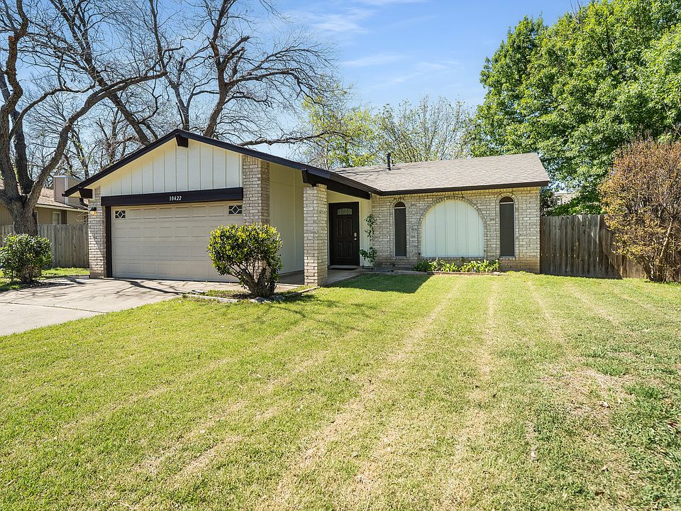 1st image of 10422 Firethorn Ln