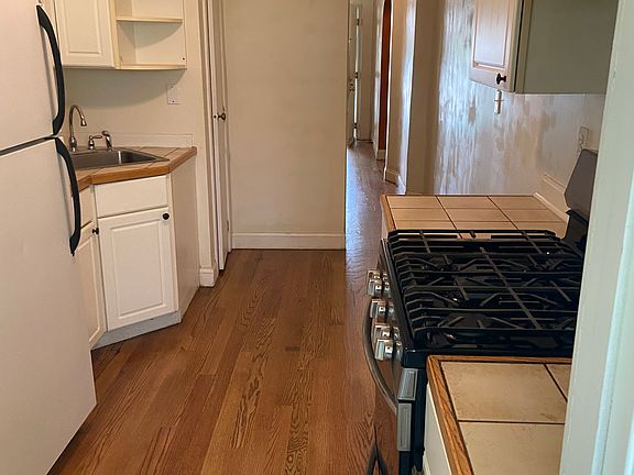 5th image of 6364 Phillips Ave