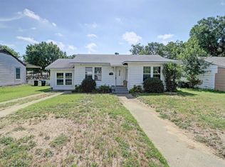 4709 Marks Pl, Fort Worth, TX 76116