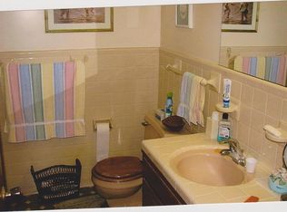 112 Chatmoss Ct, Martinsville, VA 24112