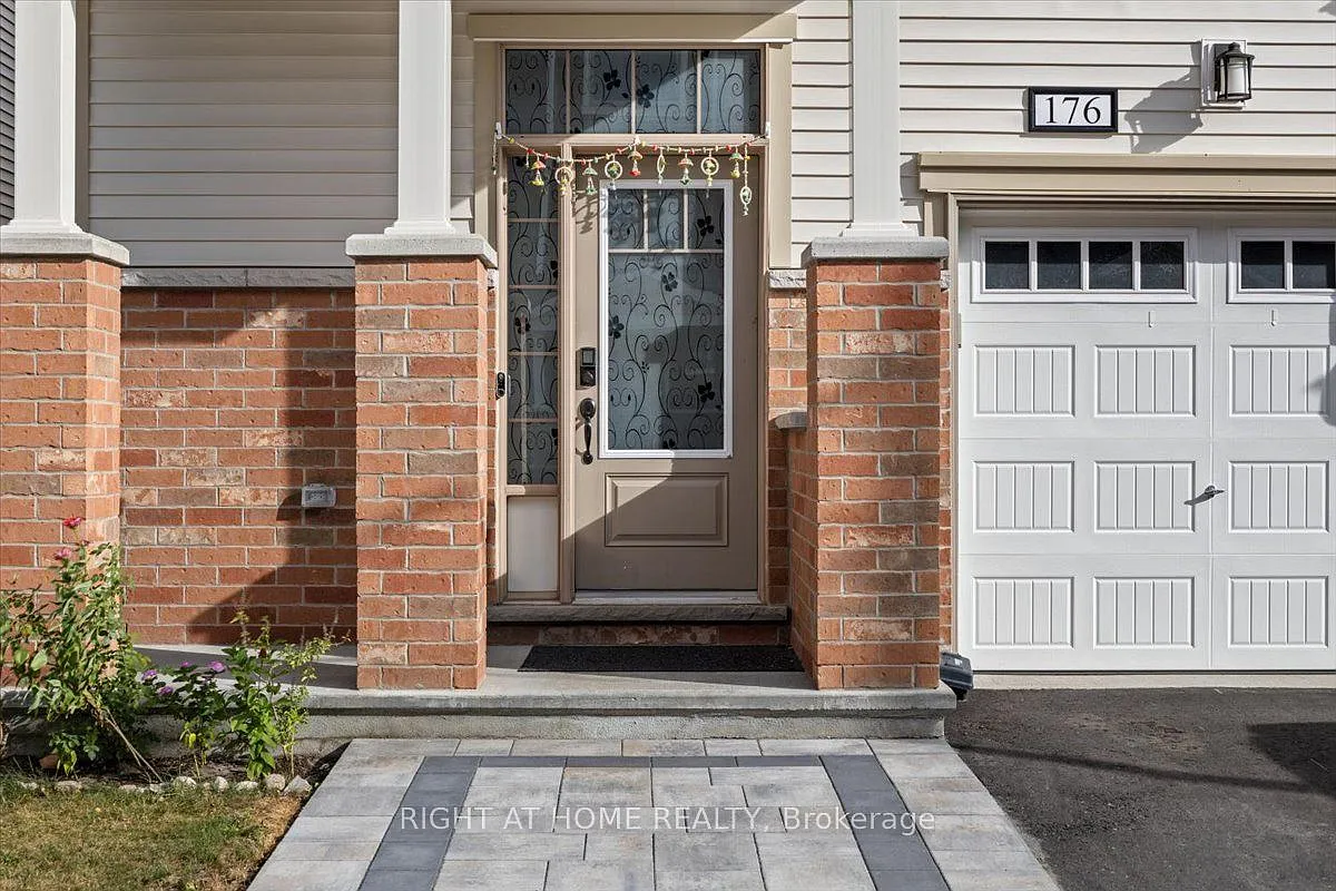 4 bed, $2,799 — Photo 3