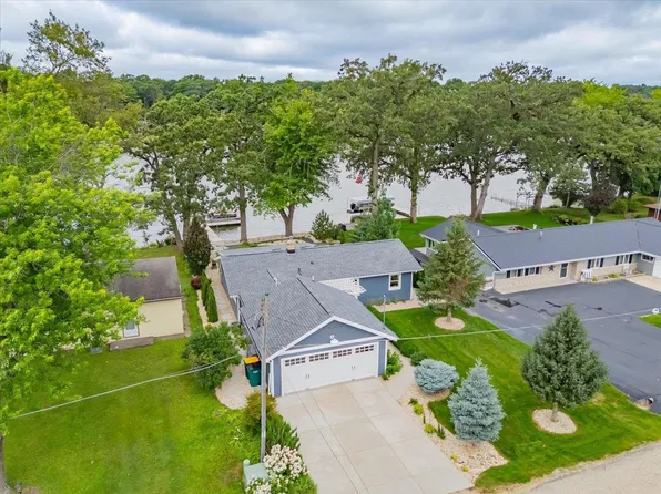10045 North Ellendale Road, Edgerton, WI 53534