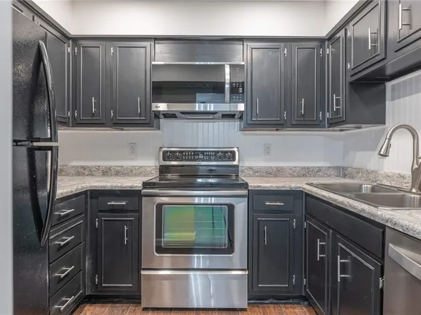 122 Commons Ave, Englewood, OH 45322