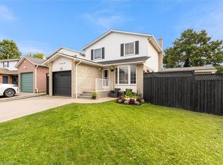 1500 Riley Ave, Burlington, ON L7M 3C1
