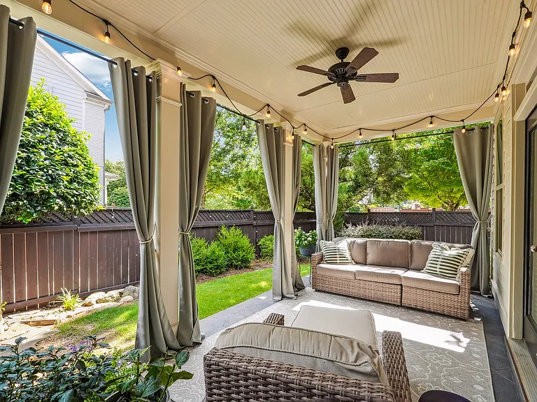 715 Saybeck Way — Photo 33
