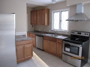 4 Wilson Ave #1, Belmont, MA 02478