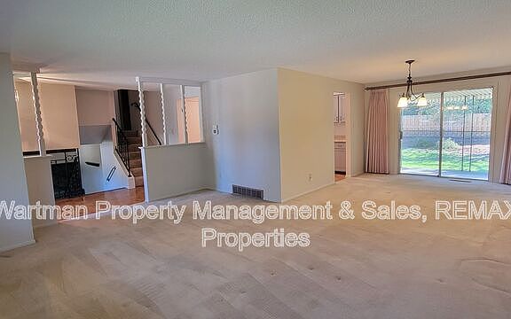 4th image of 6853 Duke Dr