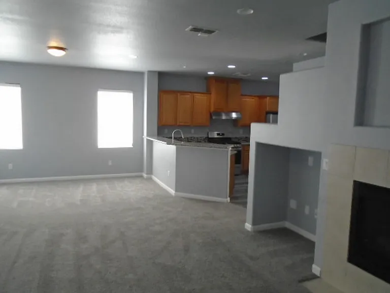 3420 Kensington Ct — Photo 10