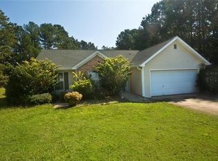 4726 Eagle Watch Dr, Flowery Branch, GA 30542