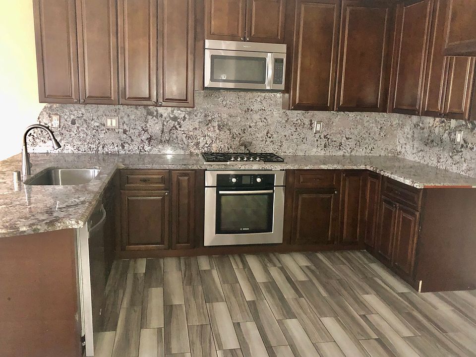 2nd image of 1045 Bolton St