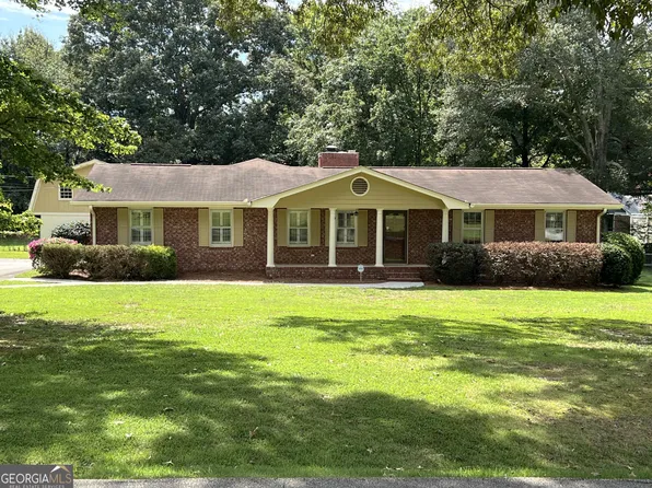 2484 Maple St, Snellville, GA 30078