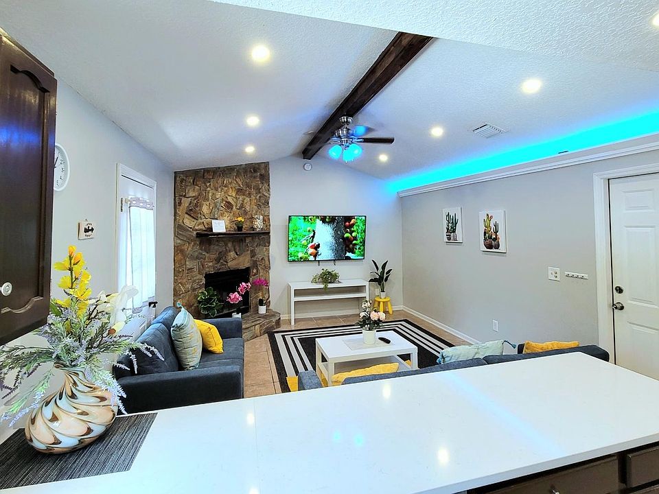 1st image of 6434 Sierra Dr