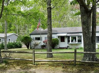 27 Matthews Dr, Speonk, NY 11972