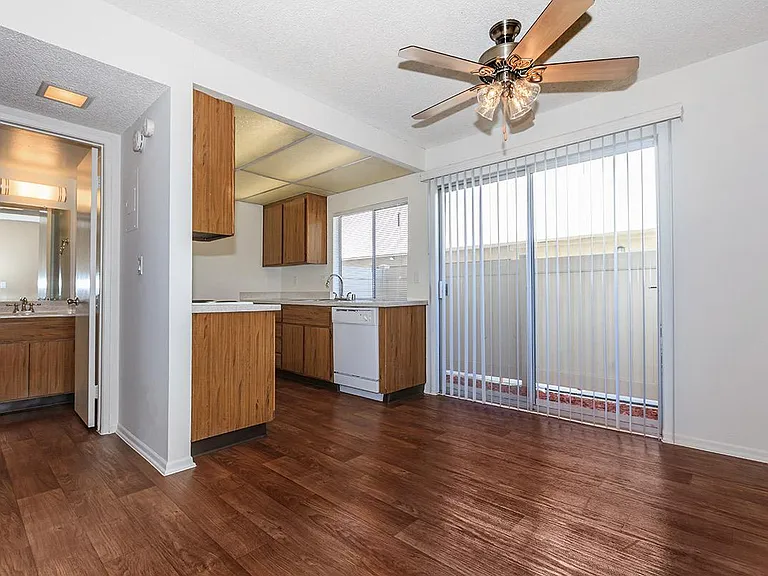 Ridgewood Village Apartment Homes — Photo 48