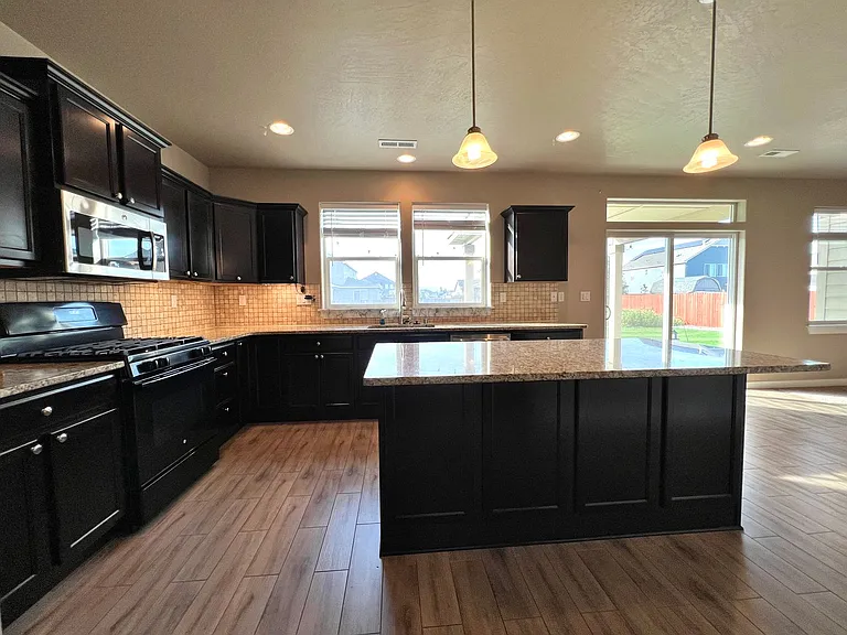 6337 Marble St — Photo 19