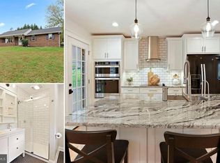 8448 Rolling Ridge Ct, Ellicott City, MD 21043