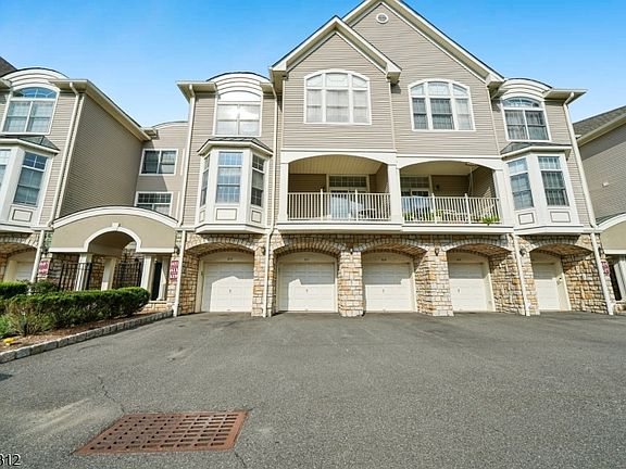 2nd image of 611 Binghampton Ln