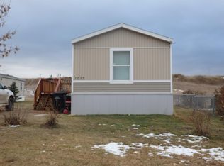1013 5th Ave SE, Watford City, ND 58854