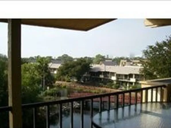 600 Neapolitan Way, Naples, FL 34103