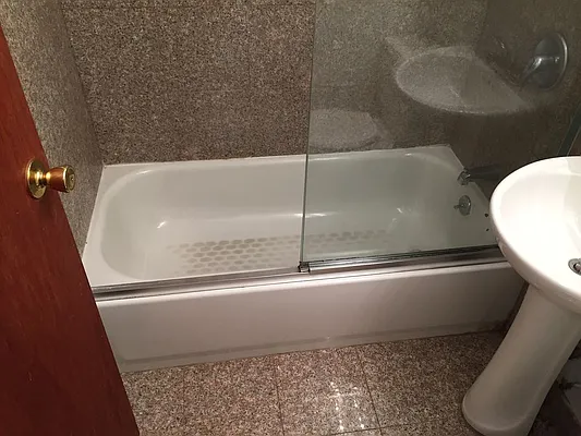 Rented by Sky Management | media 62