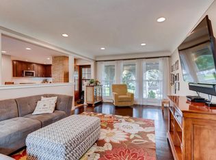 400 Valley High Rd, Burnsville, MN 55337