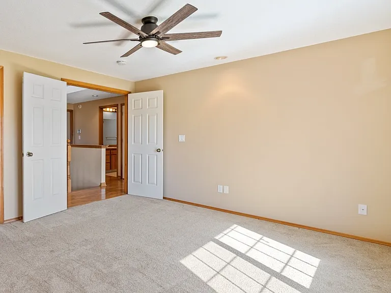 10101 NE 55th Ave — Photo 14