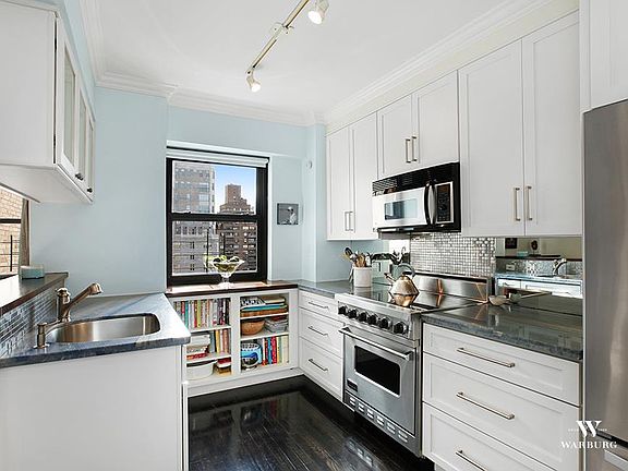 4th image of 112 E 81st St #15H