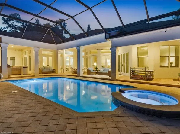 4810 Sycamore DR, NAPLES, FL 34119