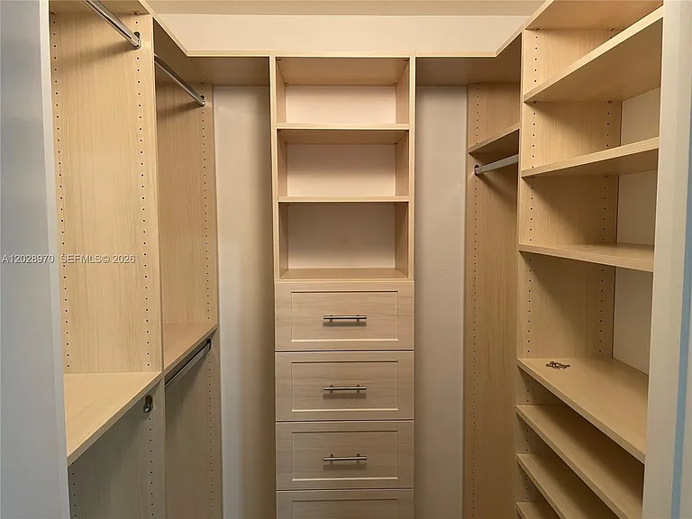 79 SW 12th St #1211 — Photo 5