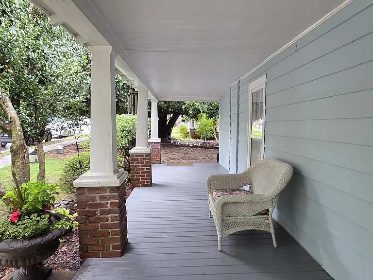219 W Chatham St #A — Photo 15