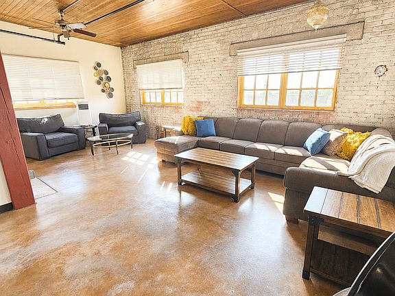 3rd image of 2600 Montana Ave APT 206