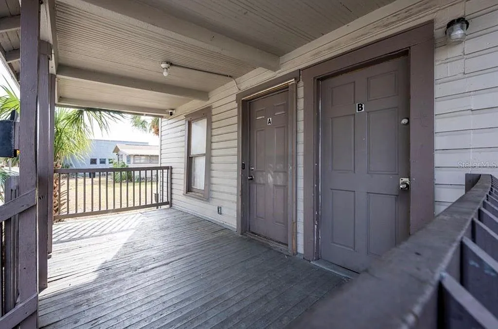 3 bed, 1.0 bath, 1250 sqft, $1,600 — Photo 2