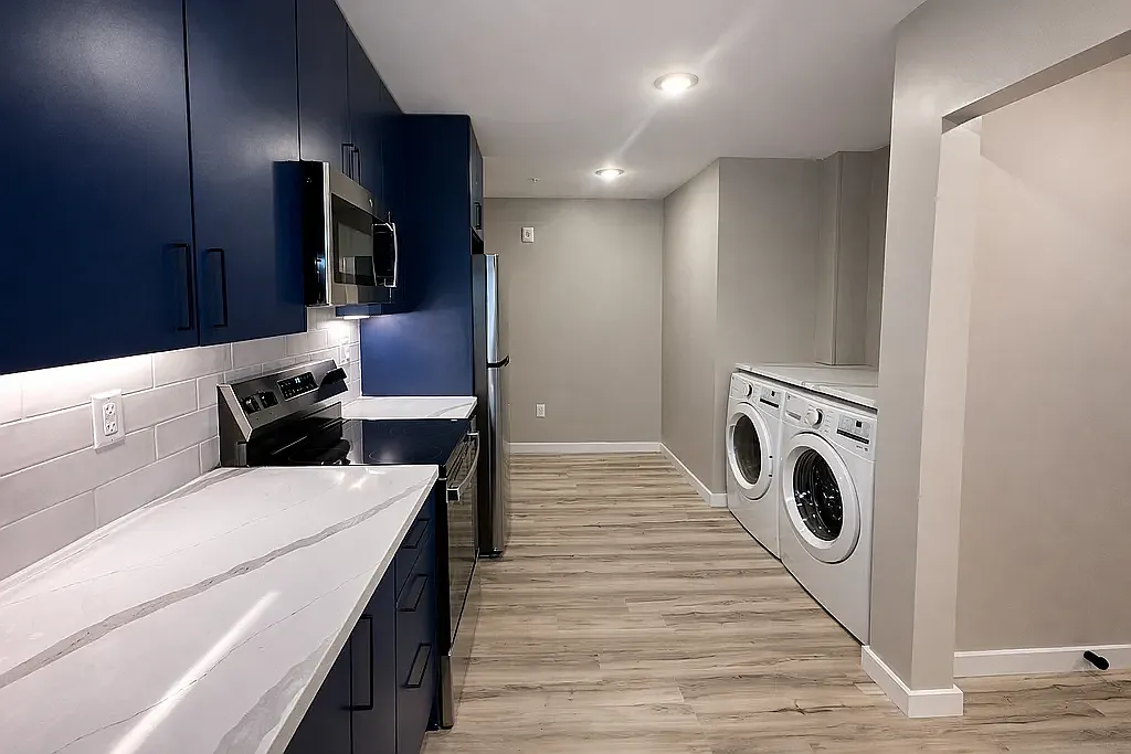Studio, 621 sqft, $1,650 — Photo 2