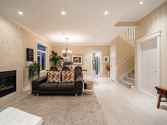 4th image of 4591 Grassmere St