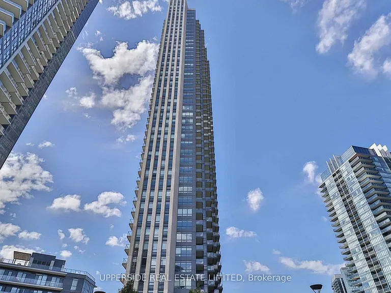 36 Park Lawn Rd #703 — Photo 1