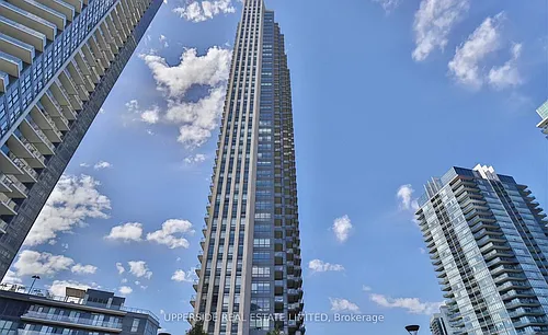 36 Park Lawn Rd #703 Photo 1