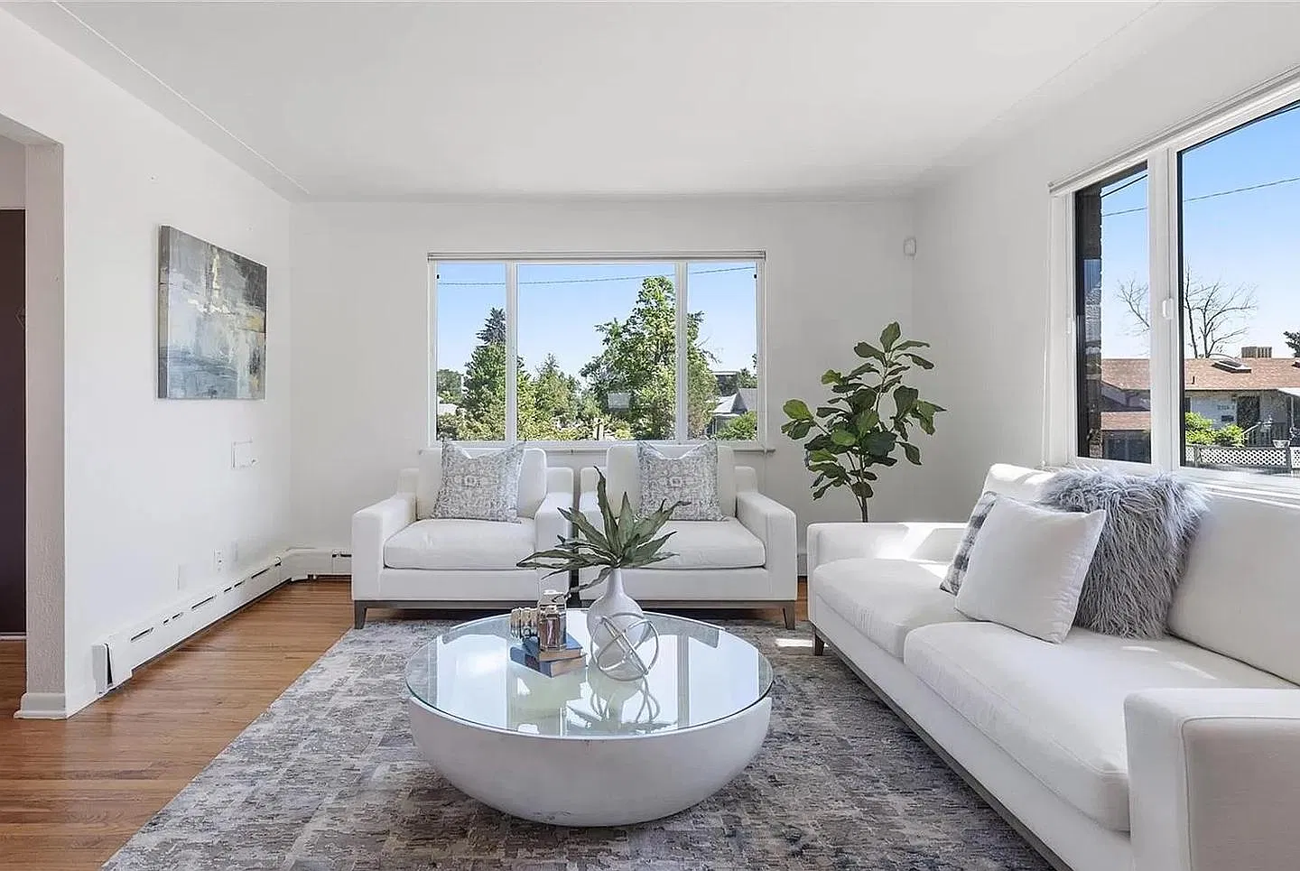 Stylish West Highland home near Tennyson St with large backyard — Photo 2