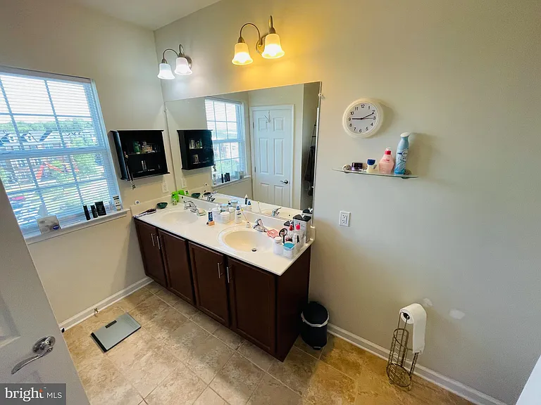 42699 Wardlaw Ter — Photo 17