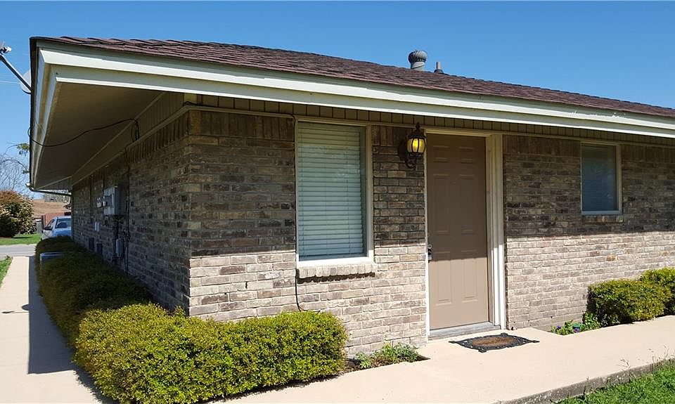 1st image of 109 Yorkshire Dr #10