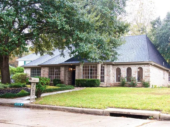 11715 Leaning Pine Dr, Houston, TX 77070
