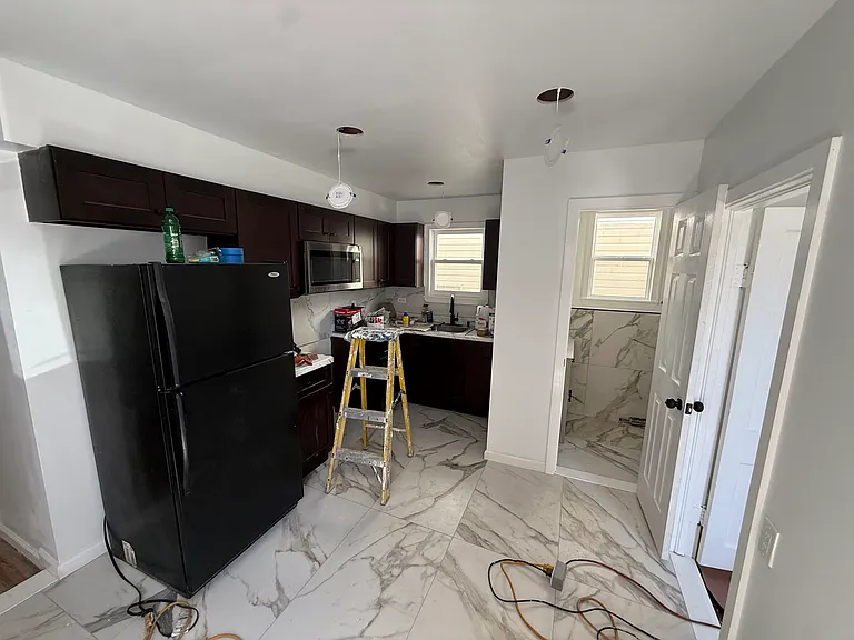 651 Meacham Ave — Photo 3