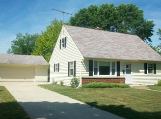 1009 5th Ave, Grafton, WI 53024