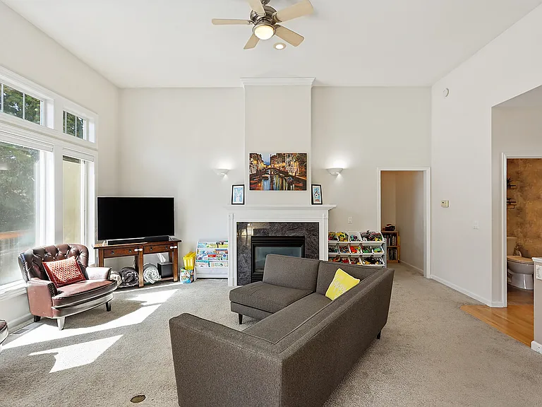 172 Palos Verdes — Photo 6