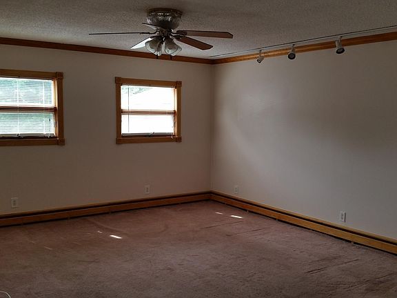 3rd image of 311 Franklin St