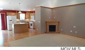 5th image of 285 Brooktree Dr